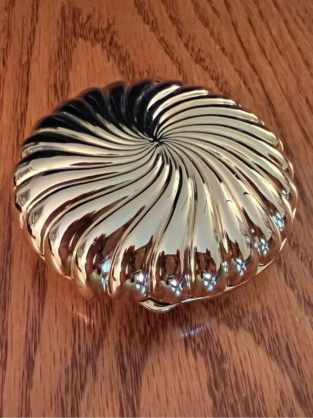 Partylite Gold Swirl Compact Tealight Travel Holder